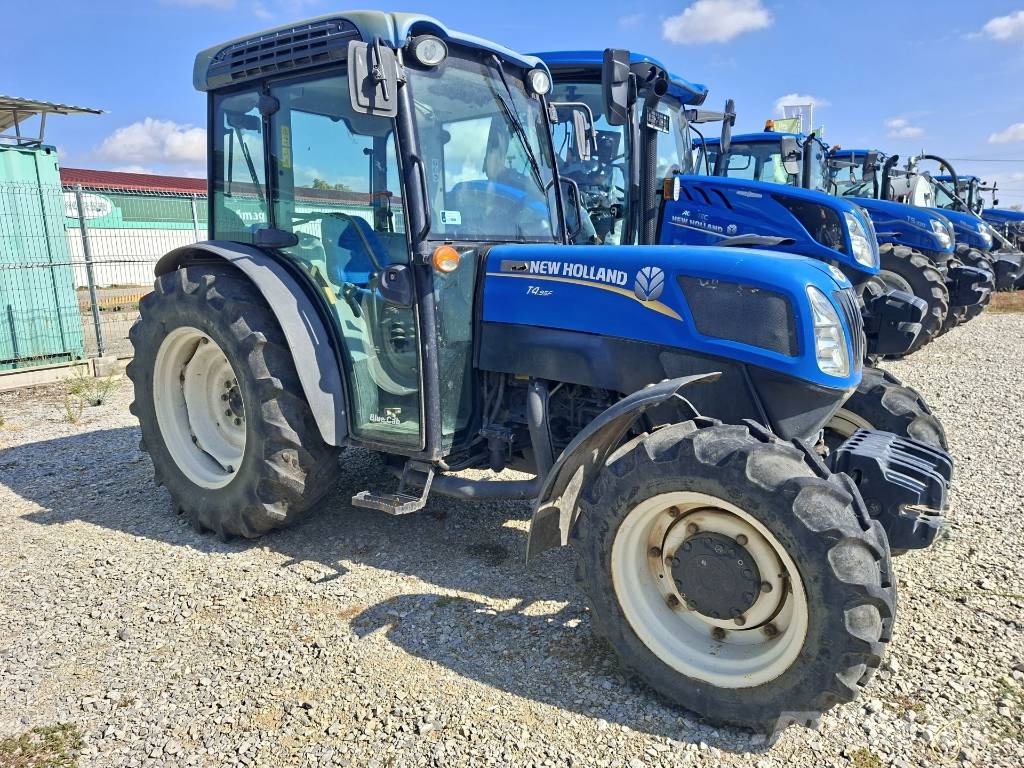 New Holland T 4.95 F Traktorok