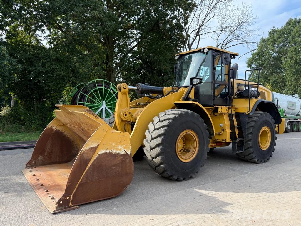 CAT 966M Pyöräkuormaajat