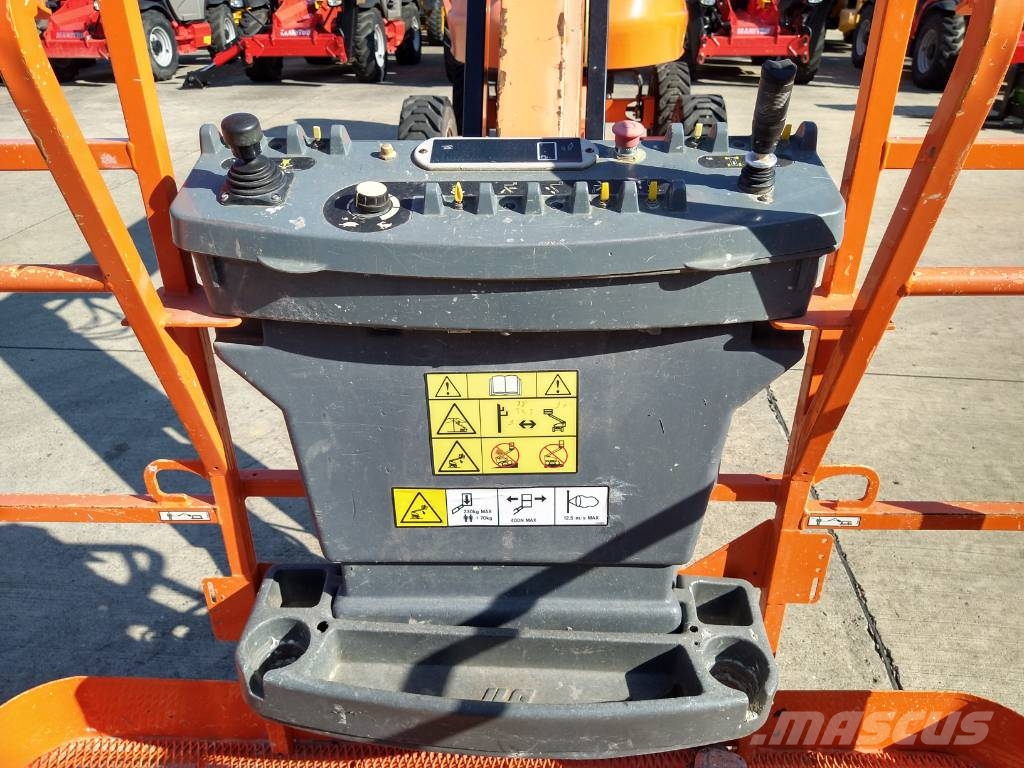 JLG 460 SJ (363) Bomlifte med knækarm