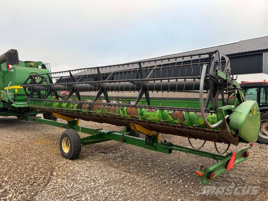 John Deere T 660 Moissonneuse batteuse