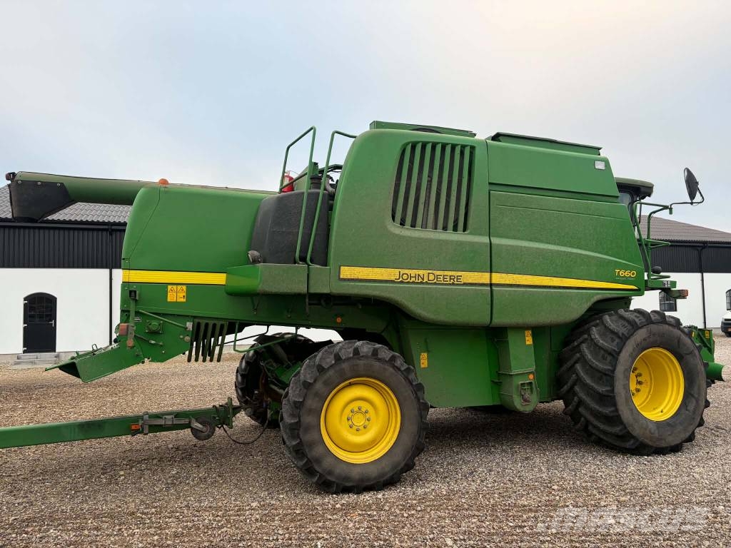 John Deere T 660 Moissonneuse batteuse