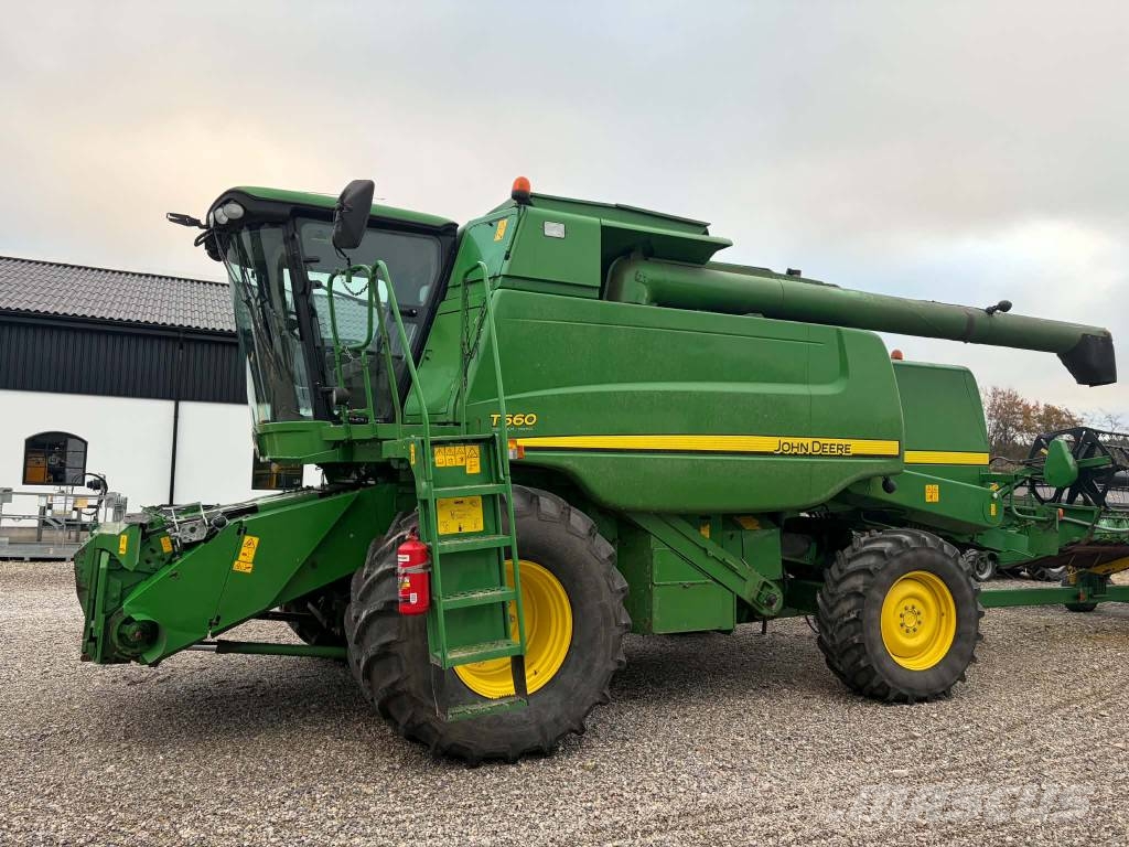 John Deere T 660 Moissonneuse batteuse