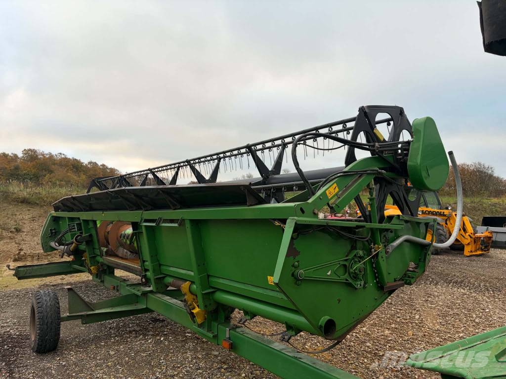 John Deere T 660 Moissonneuse batteuse