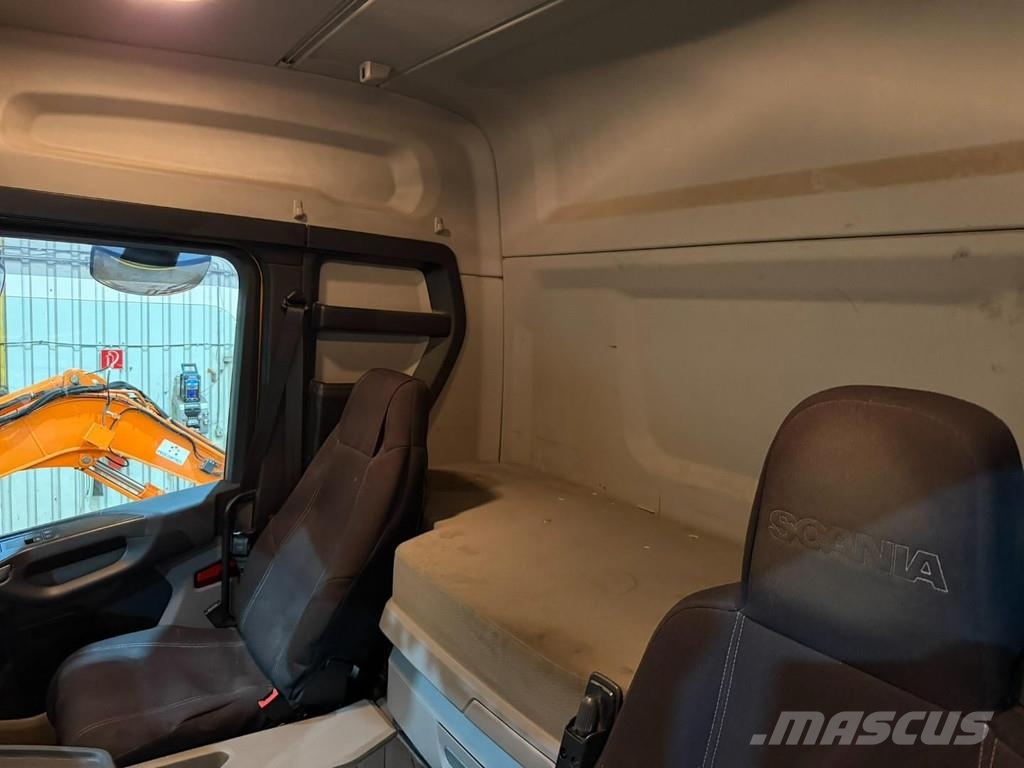 Scania G450 XT 4x4 - MANUAL + RETARDER - PTO HYDR - *400. Sadulveokid