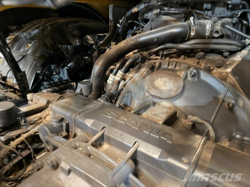 Scania G450 XT 4x4 - MANUAL + RETARDER - PTO HYDR - *400. Sadulveokid