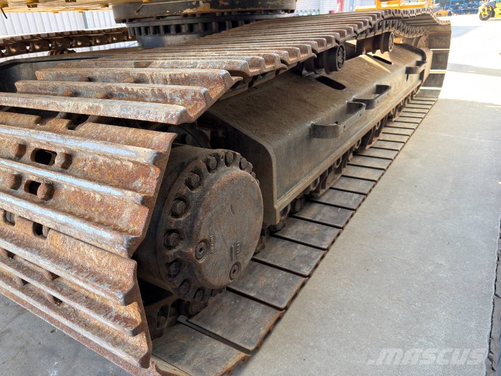 CAT 330 07B | NEW CHAINS Rupsgraafmachines