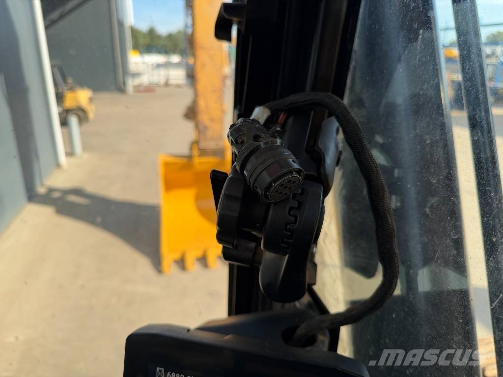 CAT 330 07B | NEW CHAINS Rupsgraafmachines