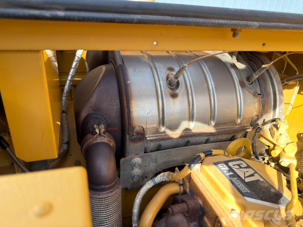 CAT 330 07B | NEW CHAINS Rupsgraafmachines
