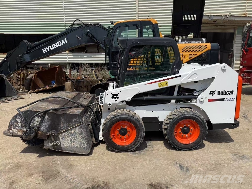 Bobcat S 550 Liukuohjatut kuormaajat