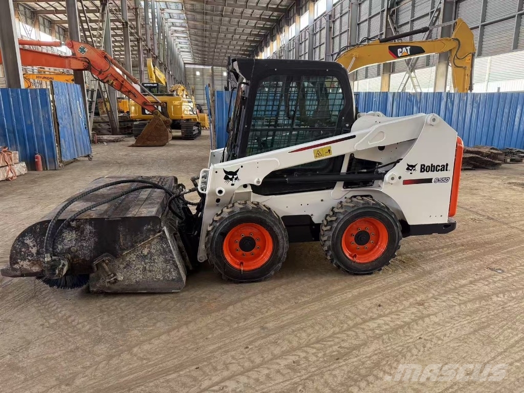 Bobcat S 550 Liukuohjatut kuormaajat