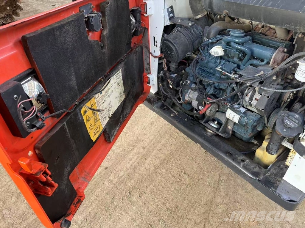Bobcat S 550 Liukuohjatut kuormaajat