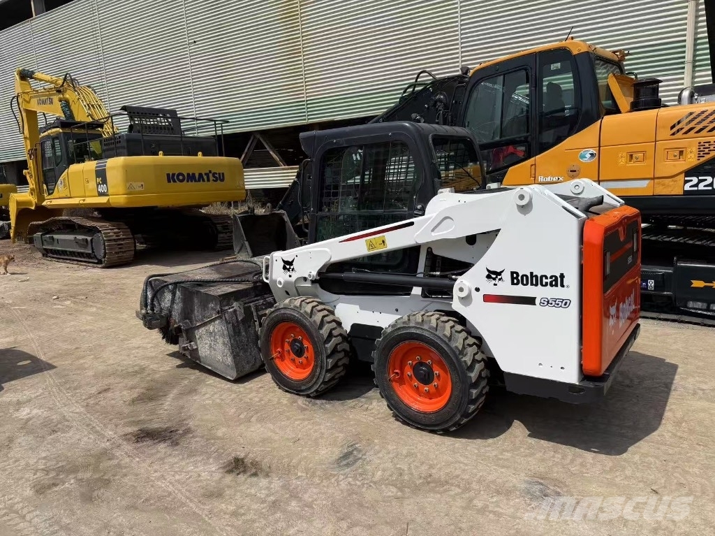 Bobcat S 550 Liukuohjatut kuormaajat
