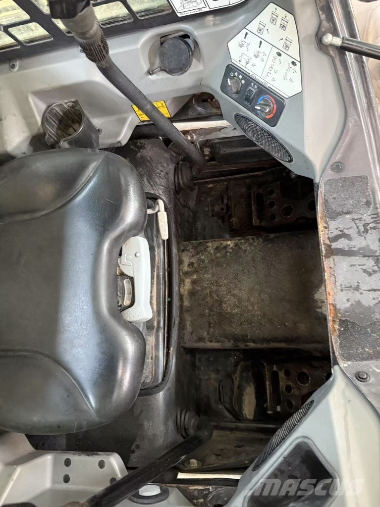 Bobcat S 550 Liukuohjatut kuormaajat