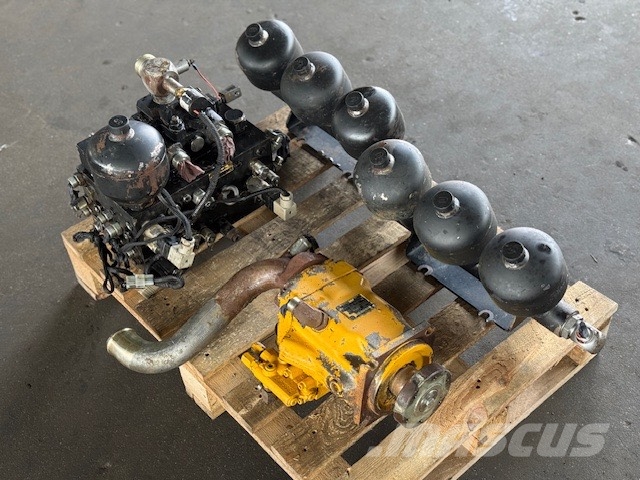 Bell B 25 USED HYDRAULIC PARTS Hidráulicos