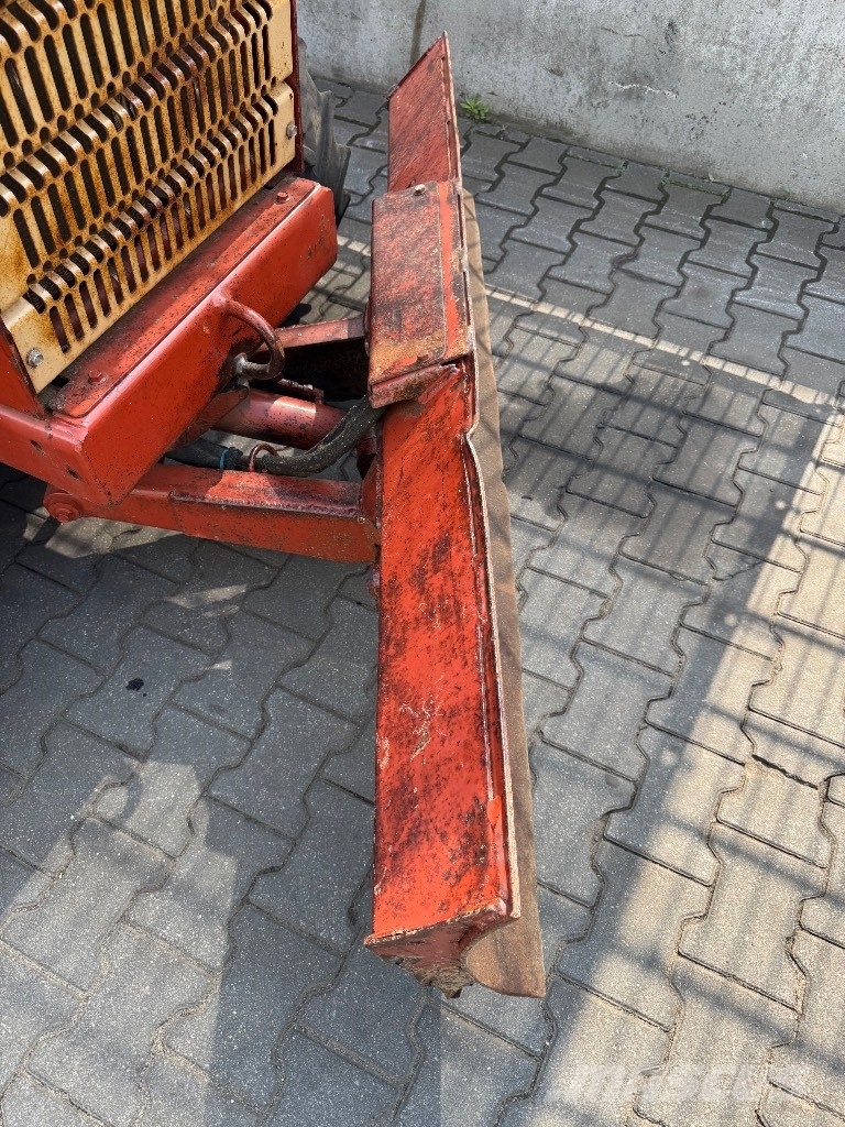 Ditch Witch 3700 DD 掘溝機