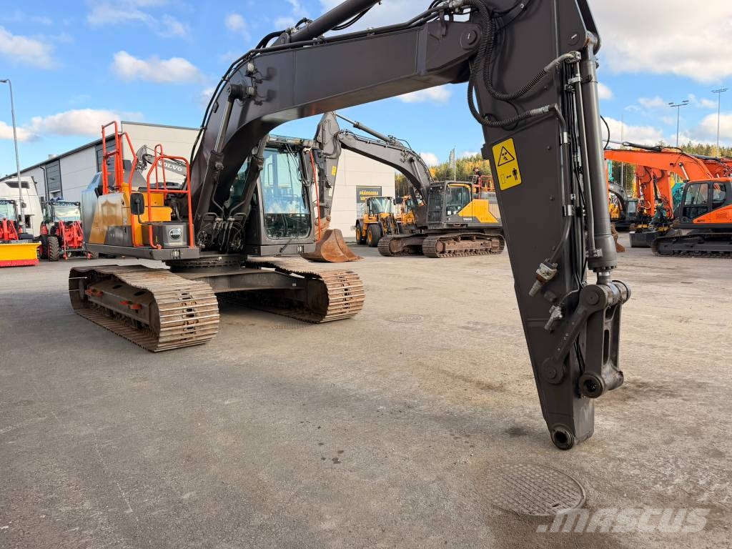 Volvo EC 230 F Uudelle vaihtoehto 大型油圧ショベル12t以上（パワーショベル・ユンボ）