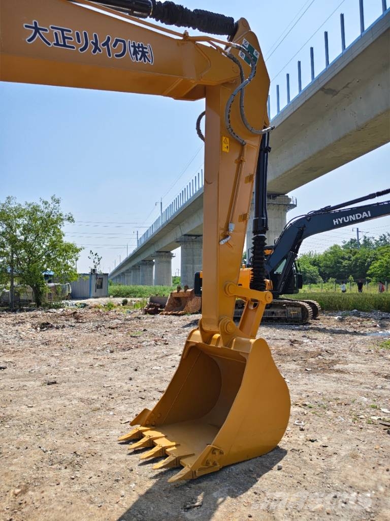 CAT 320 D2 Bagri goseničarji