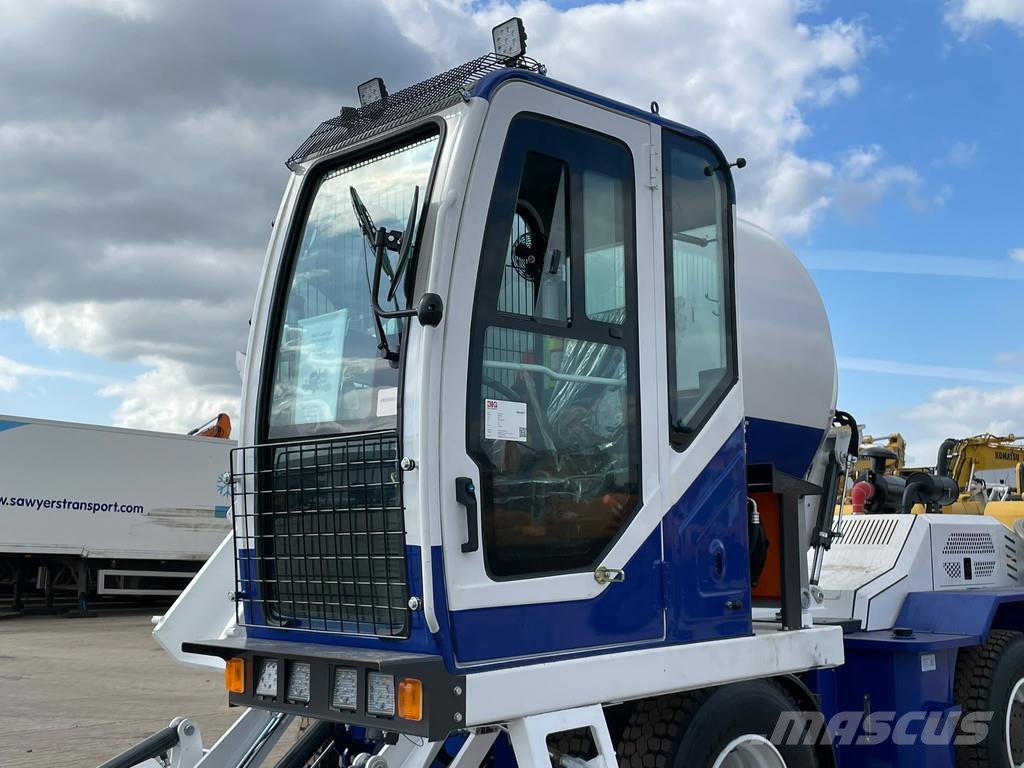 Giga Power GW5500 Self Loading Concrete Mixer ミキサー車