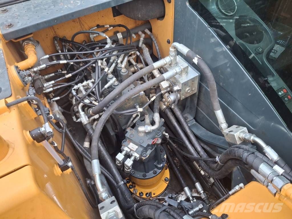 Hyundai HX 140 HWc Telakaivukoneet
