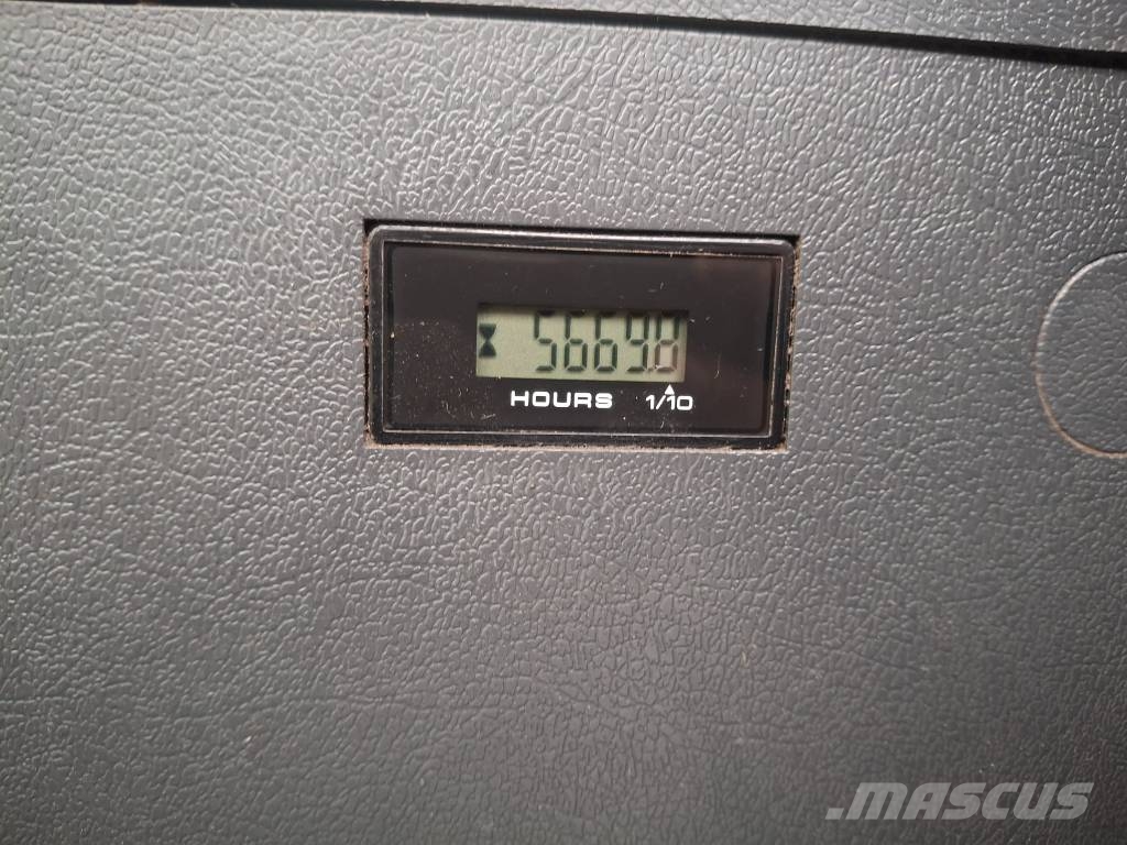 Hyundai HX 140 HWc Telakaivukoneet
