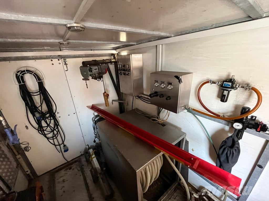 Reko 2000 TD SEWER CLEANING AND INSPECTION EQUIPMENT Gesloten opbouw trailers