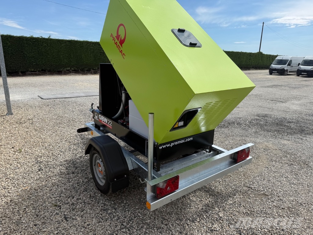 Pramac GBW22P-T 20kVA Perkins Mobile Generator Dizel Jeneratörler
