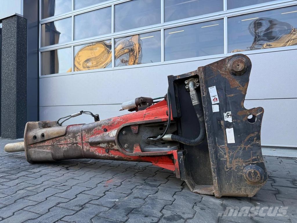 Rammer OQ70/55 1350kg Hammers / Breakers