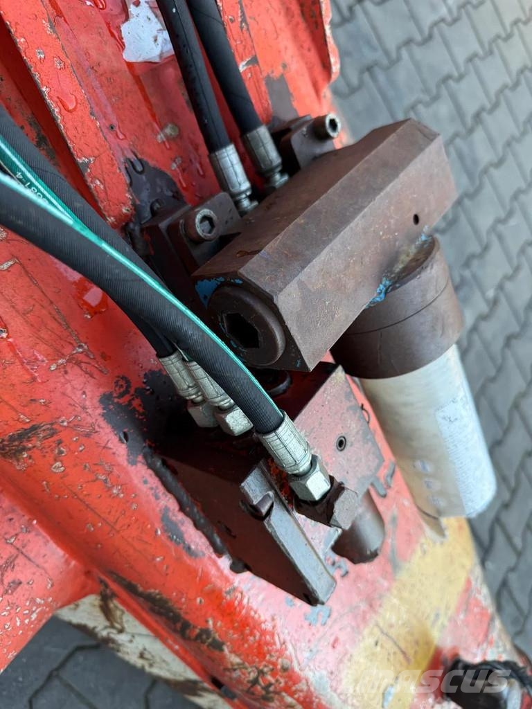 Rammer OQ70/55 1350kg Hammers / Breakers