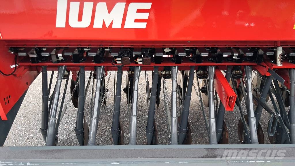 Tume HKL 3000 JC Laser kylvölannoitin Kombine hububat mibzerleri