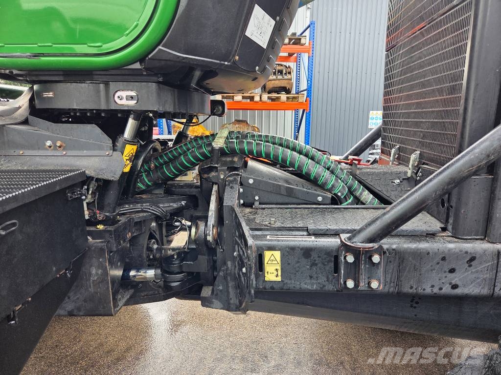 John Deere 1270 G حصادات