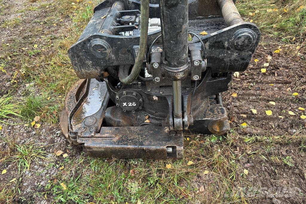 JCB 245 XR LC SV Raupenbagger