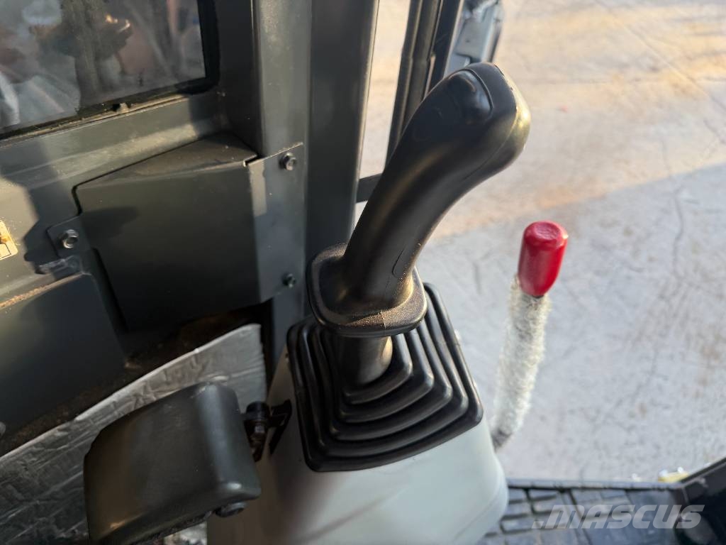 Yanmar Vio 80-1A Lánctalpas kotrók