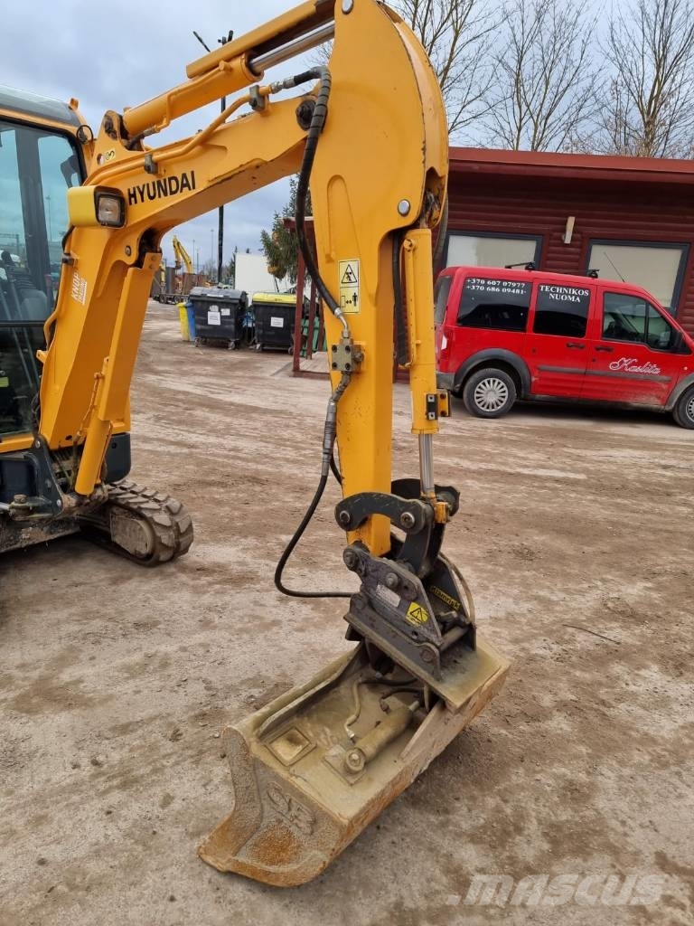 Hyundai R16-9 Minikoparki