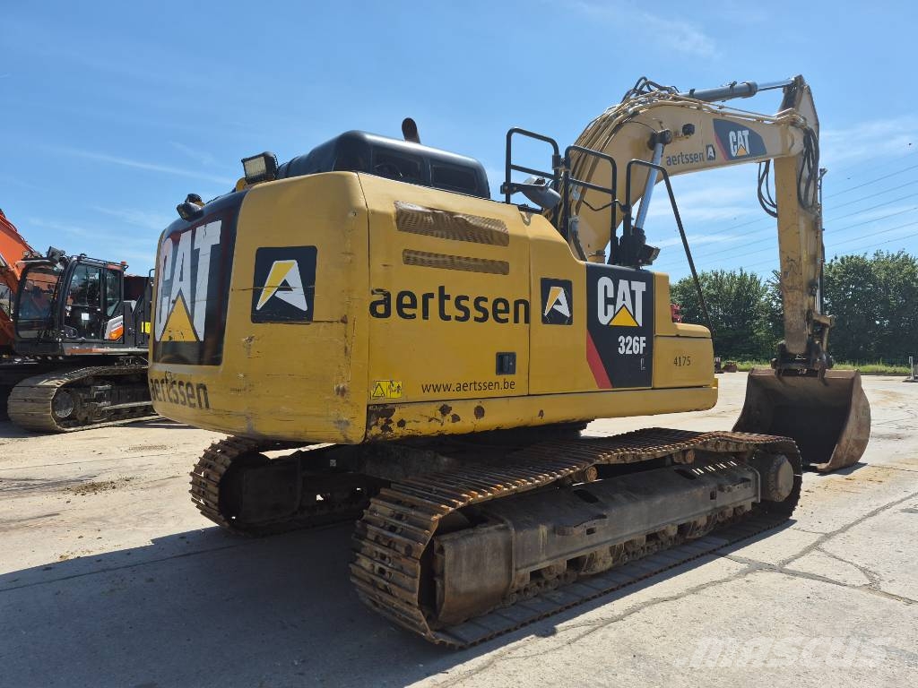CAT 326FL Telakaivukoneet