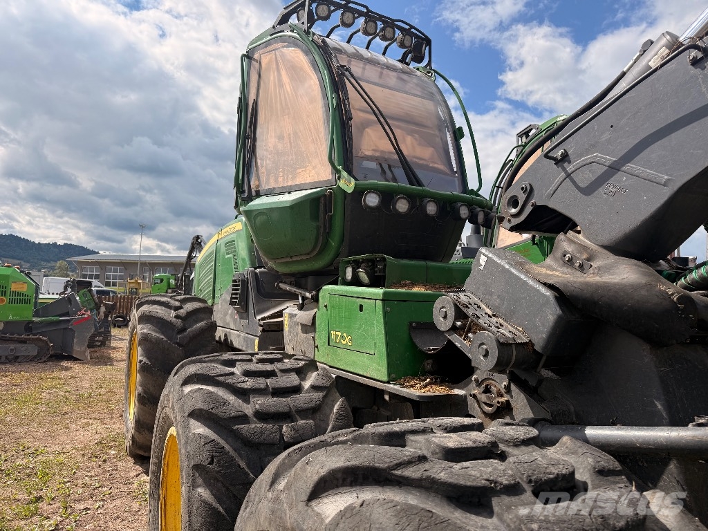 John Deere 1170 G Harvesteri