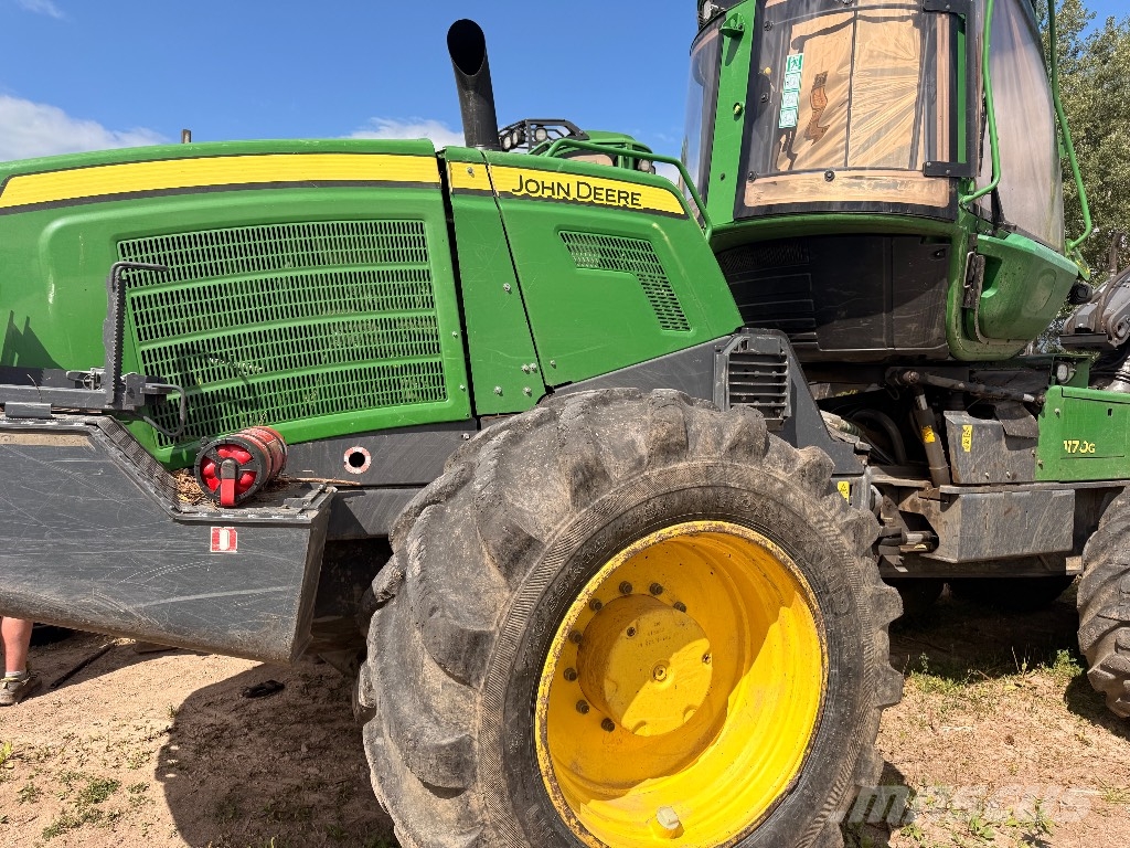 John Deere 1170 G Harvesteri