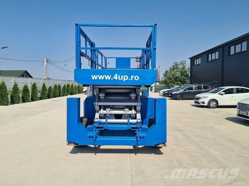 Genie GS 4390 RT 가위형 리프트