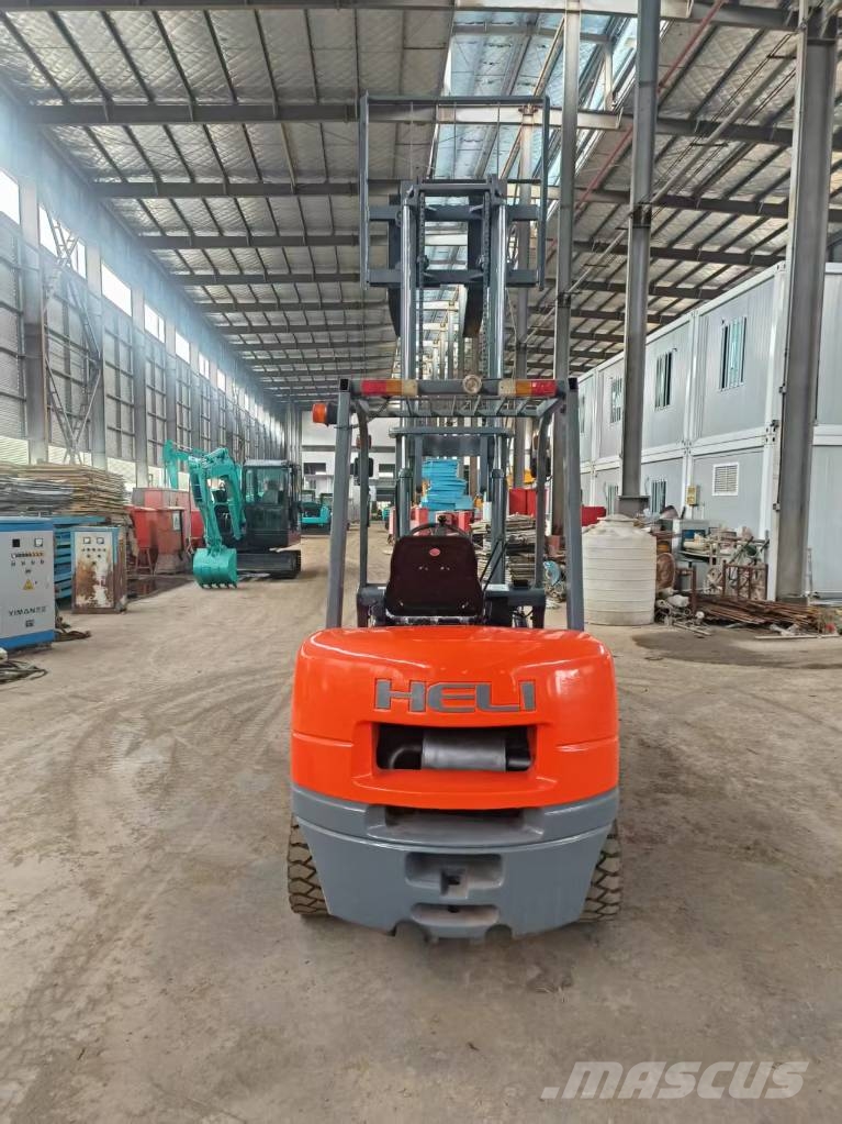 Heli CPC 30 Diesel forklifts