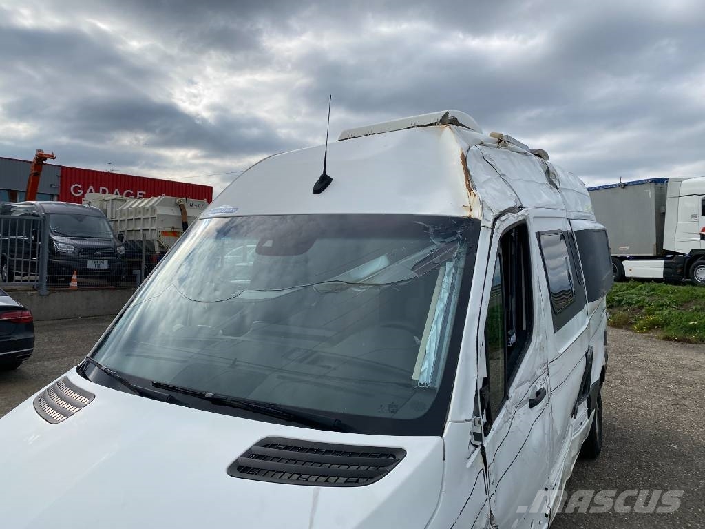 Hymer GRAND CANYON S 4x2 /MERCEDES SPRINTER 414 CDI endo Mobil home / Caravane