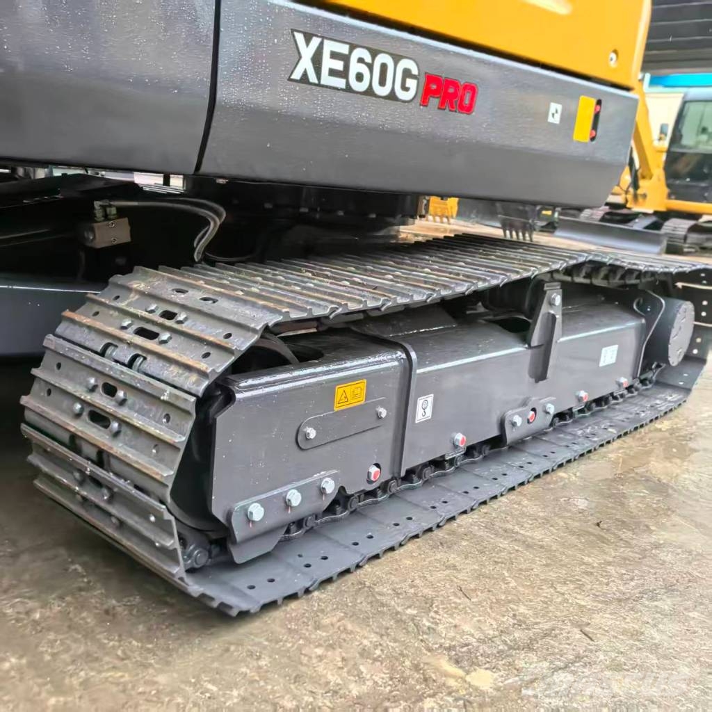 XCMG XE 60 GA ミニ油圧ショベル 7t以下(ミニユンボ・ミニディガー)