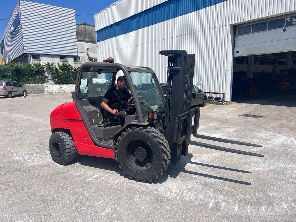 Manitou MH 25.4 T Vorkheftruck voor zwaar terrein