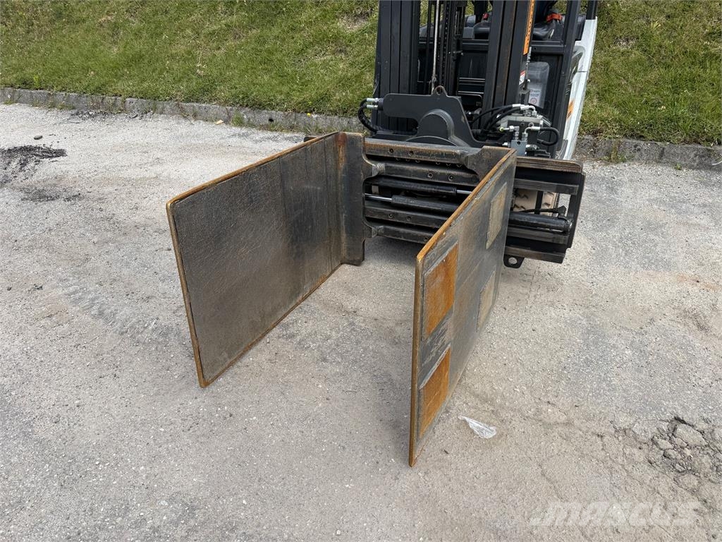 UniCarriers A2N1L18Q Electric forklifts