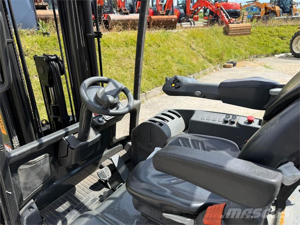 UniCarriers A2N1L18Q Electric forklifts