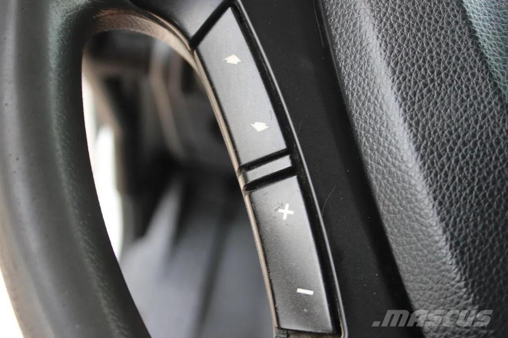 Iveco Stralis 330 + EURO 6 + NICE TRUCK + 19T شاحنات ذات هيكل صندوقي