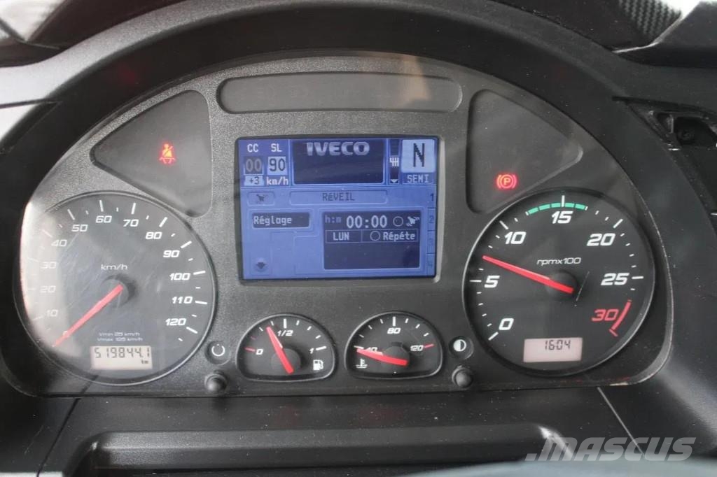 Iveco Stralis 330 + EURO 6 + NICE TRUCK + 19T شاحنات ذات هيكل صندوقي