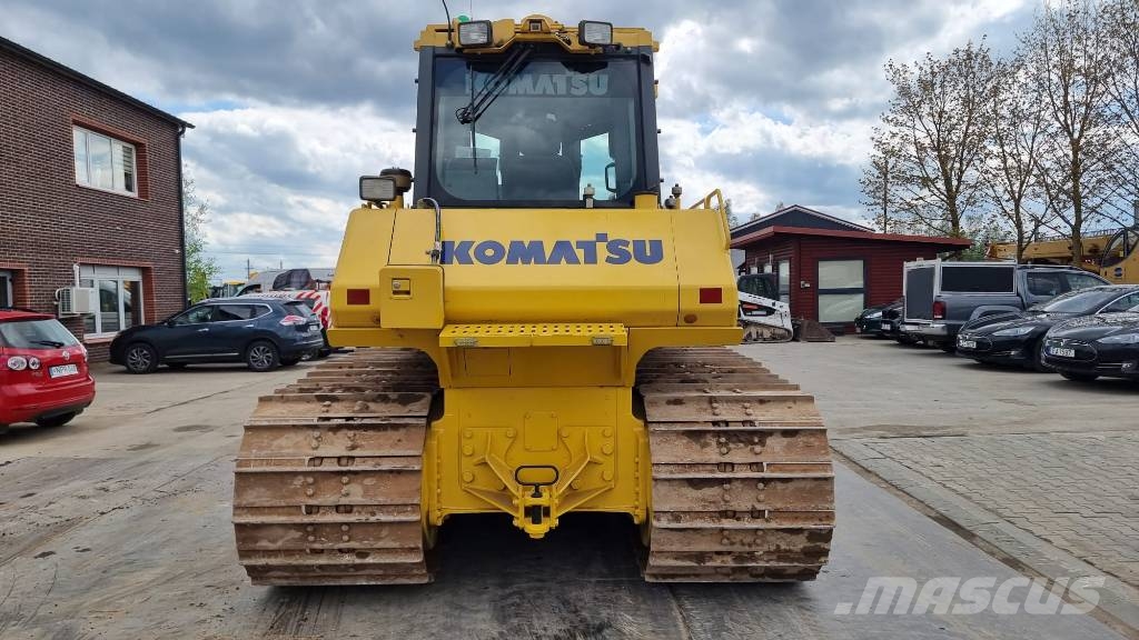 Komatsu D 65 PXi-18 Dozers - Tratores rastos