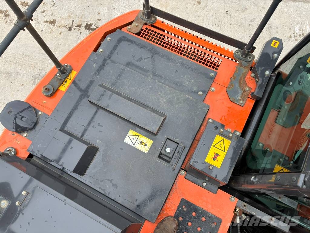 Hitachi ZX 130-6 Crawler excavators