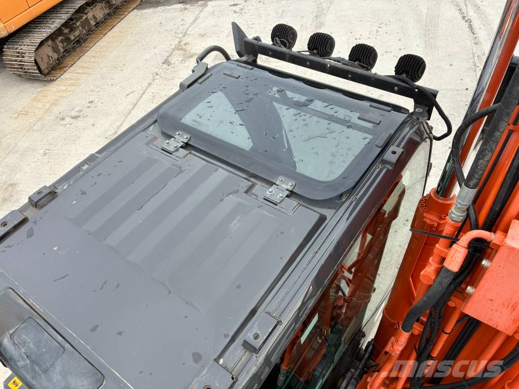 Hitachi ZX 130-6 Crawler excavators