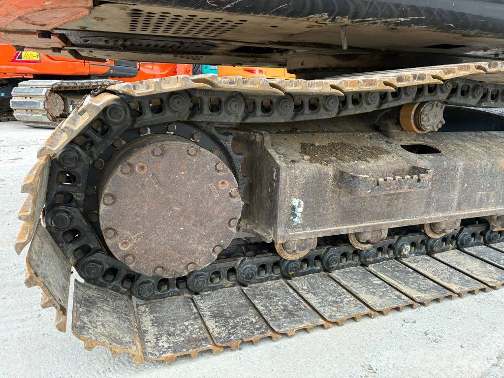 Hitachi ZX 130-6 Crawler excavators