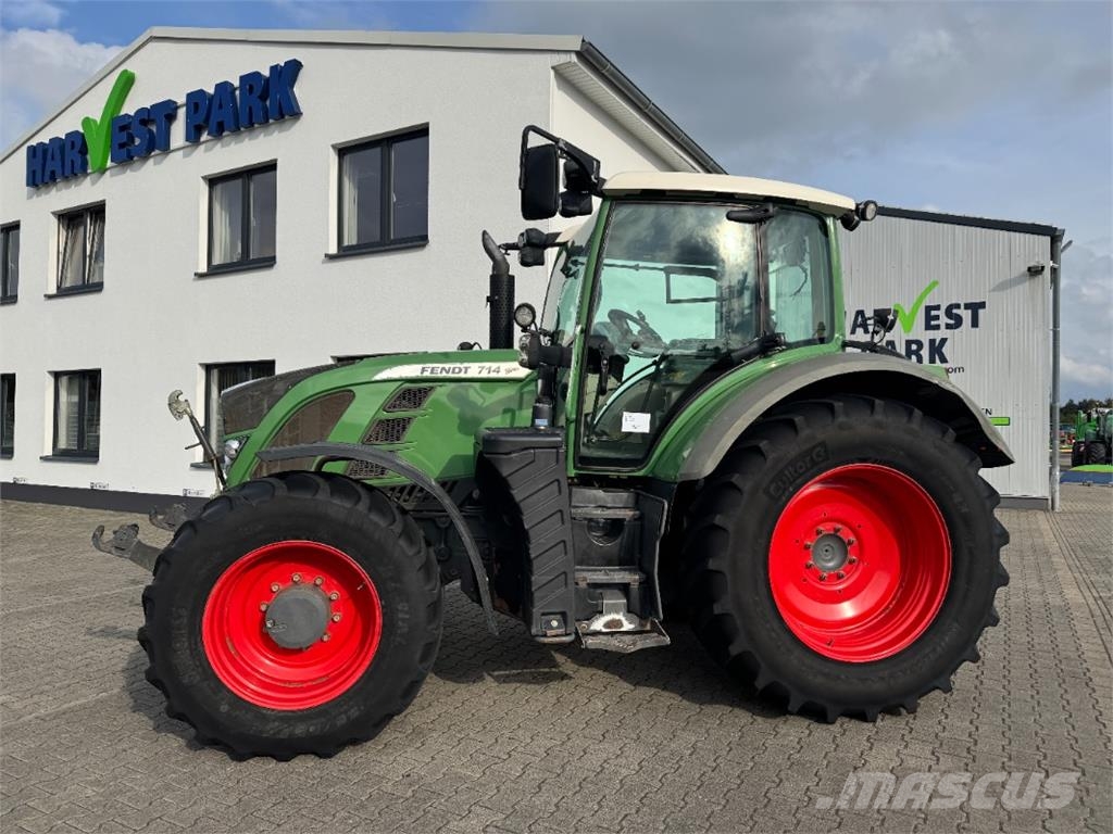 Fendt Vario 714 Profi SCR Traktory